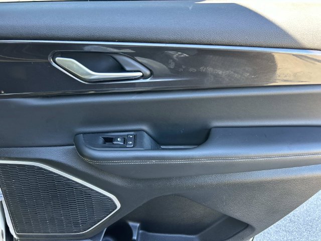 Used 2022 Jeep Grand Cherokee L Laredo w/ Luxury Tech Group I AWD/4WD image 26