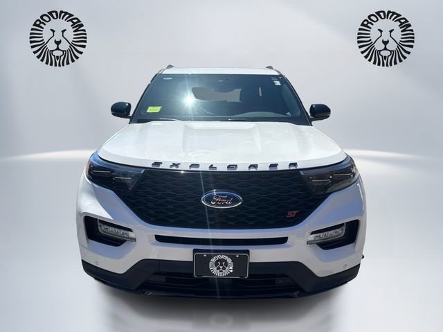 Certified 2023 Ford Explorer ST w/ Equipment Group 401A AWD/4WD image 2