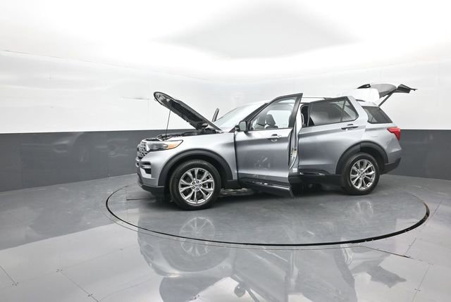 Certified 2023 Ford Explorer Limited w/ Limited Technology Package image 41