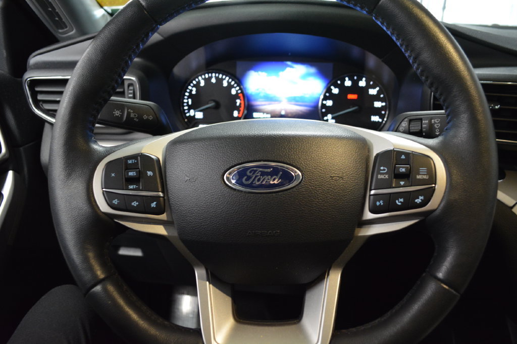 Certified 2024 Ford Explorer XLT w/ Equipment Group 202A AWD/4WD image 19