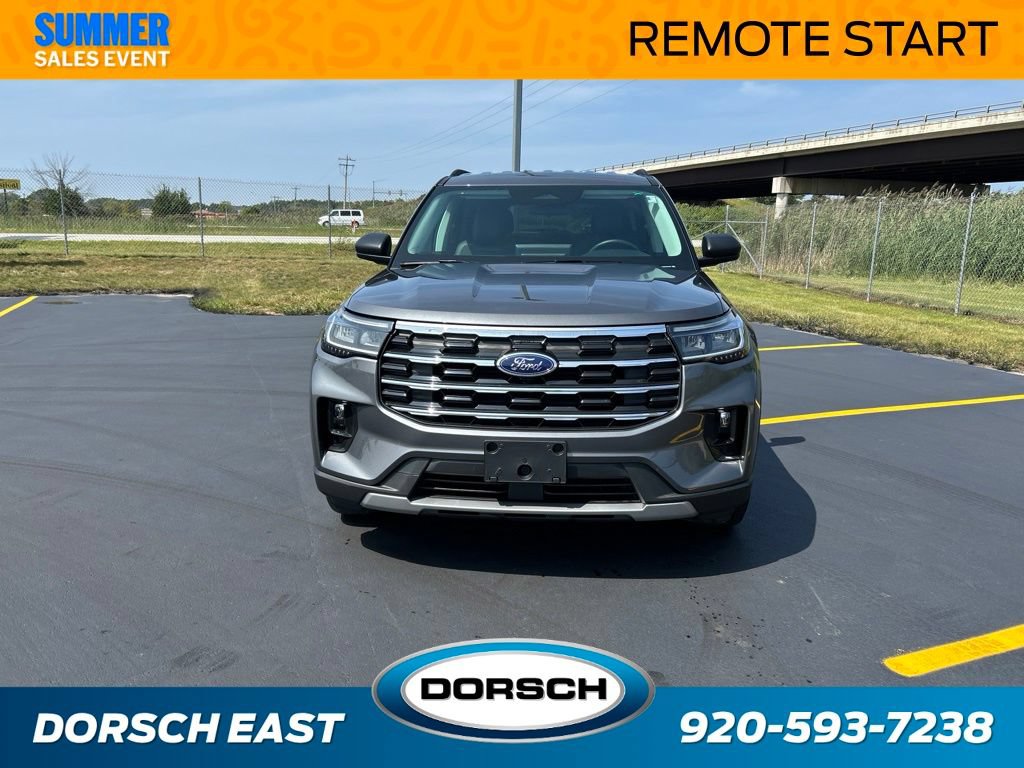Certified 2025 Ford Explorer Active w/ Active Comfort Package AWD/4WD image 3