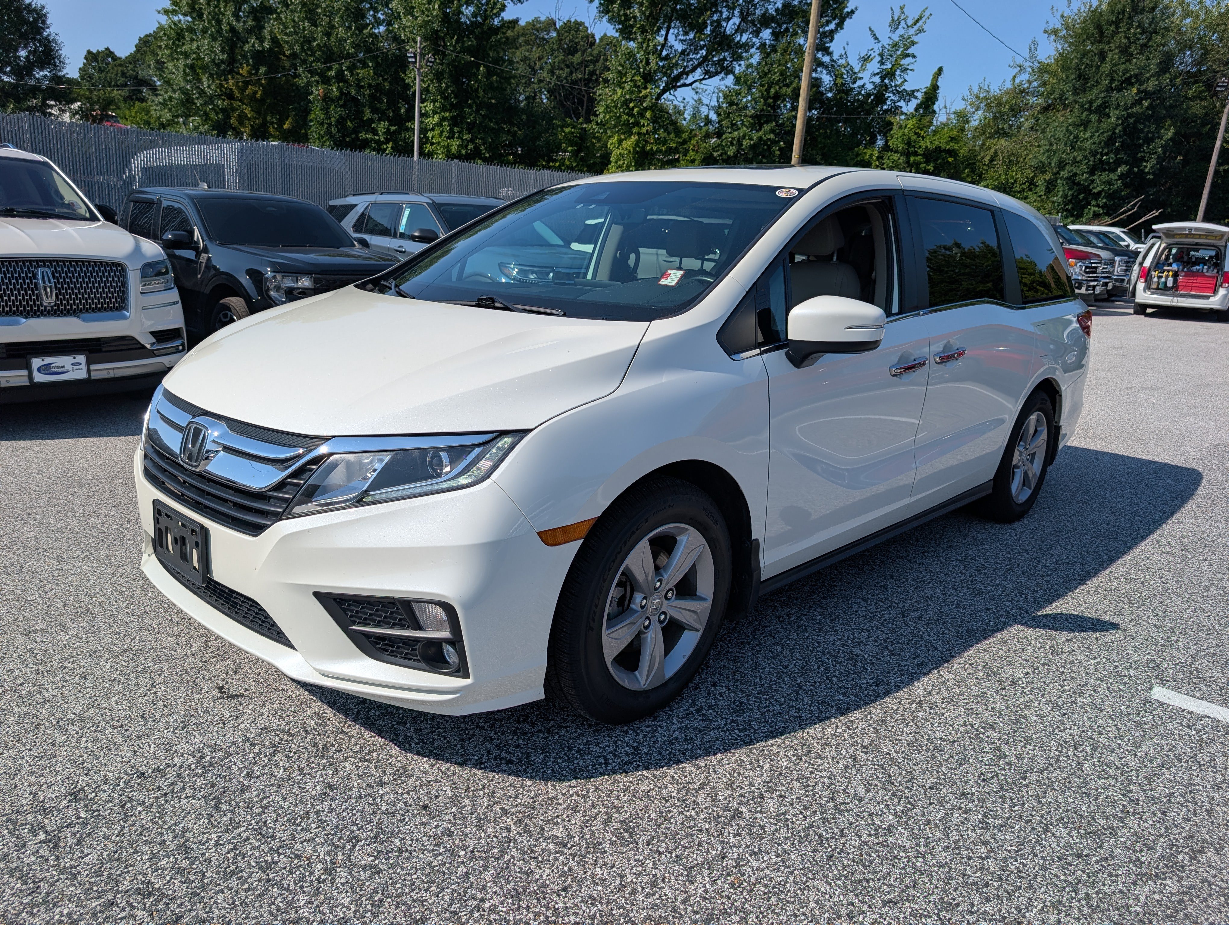 Used 2019 Honda Odyssey EX-L image 2