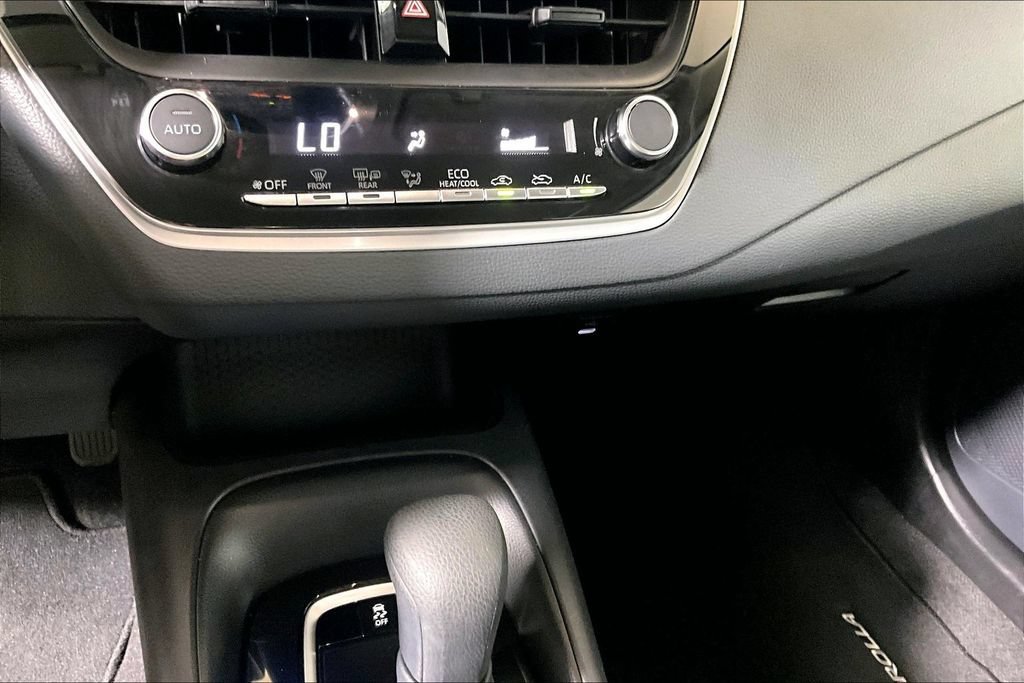 Used 2026 Toyota Corolla LE FWD image 25