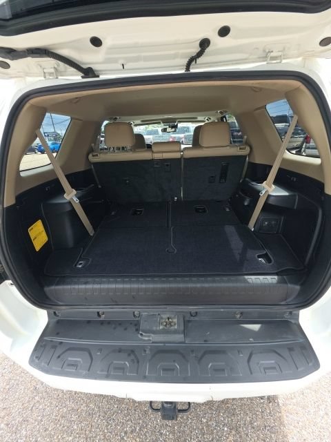 Used 2023 Toyota 4Runner SR5 Premium w/ Moonroof Package RWD image 17