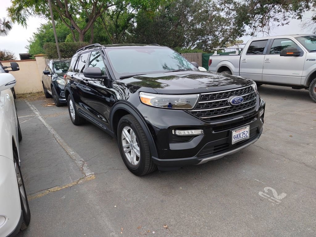 Certified 2023 Ford Explorer XLT w/ Equipment Group 202A RWD image 18
