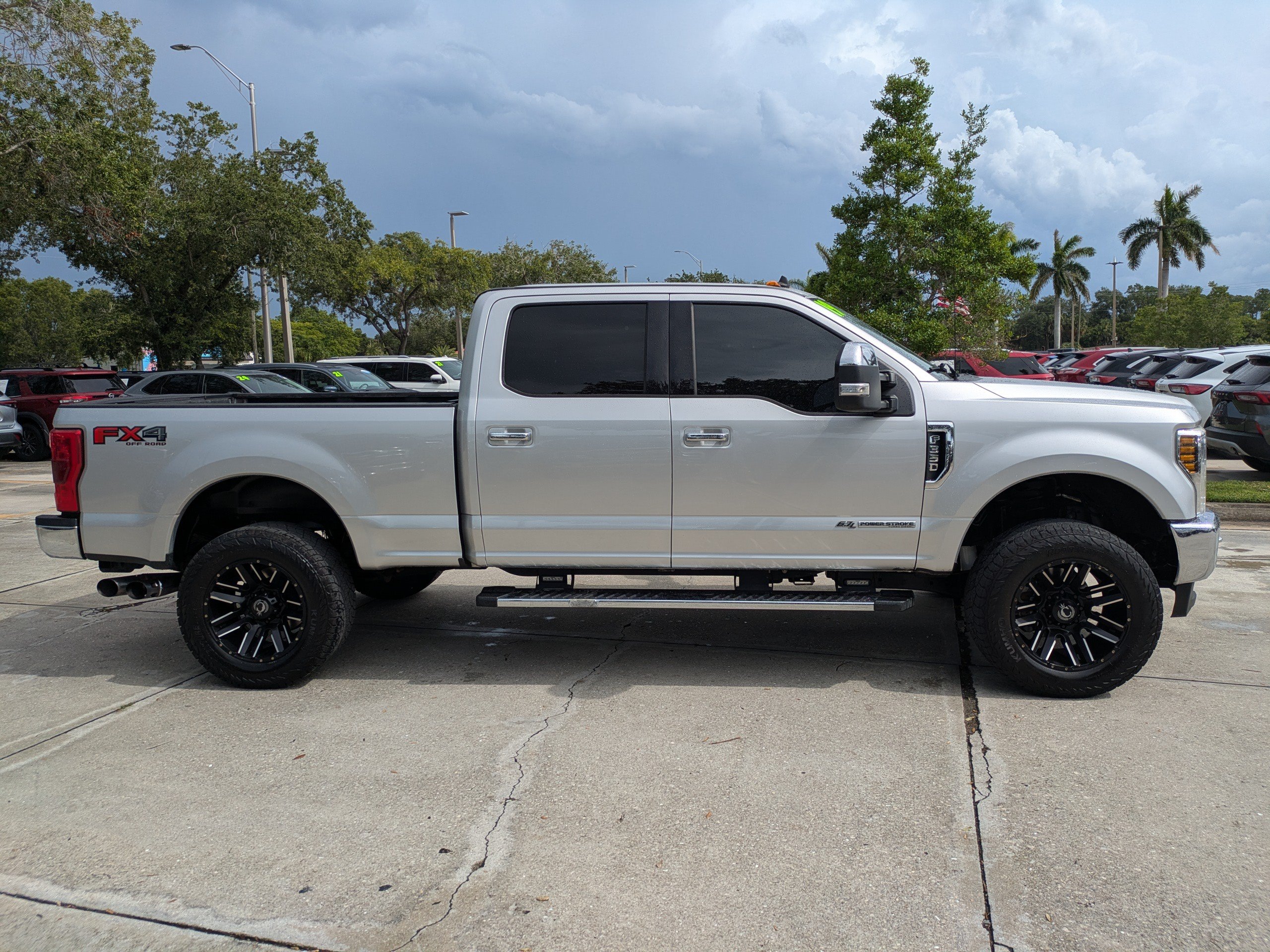 Certified 2019 Ford F350 XLT w/ XLT Premium Package AWD/4WD image 3
