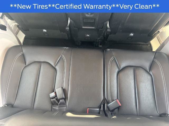 Used 2022 Chrysler Pacifica Touring-L w/ Uconnect Theater Family Group image 13