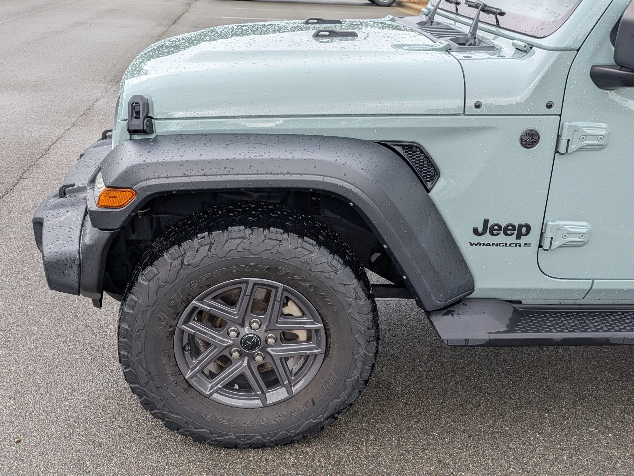 Used 2024 Jeep Wrangler Unlimited Sport AWD/4WD image 11