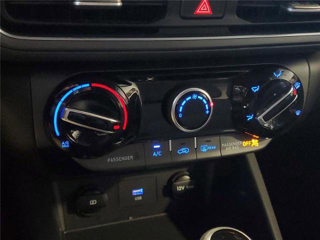 Used 2022 Hyundai Kona SEL image 19