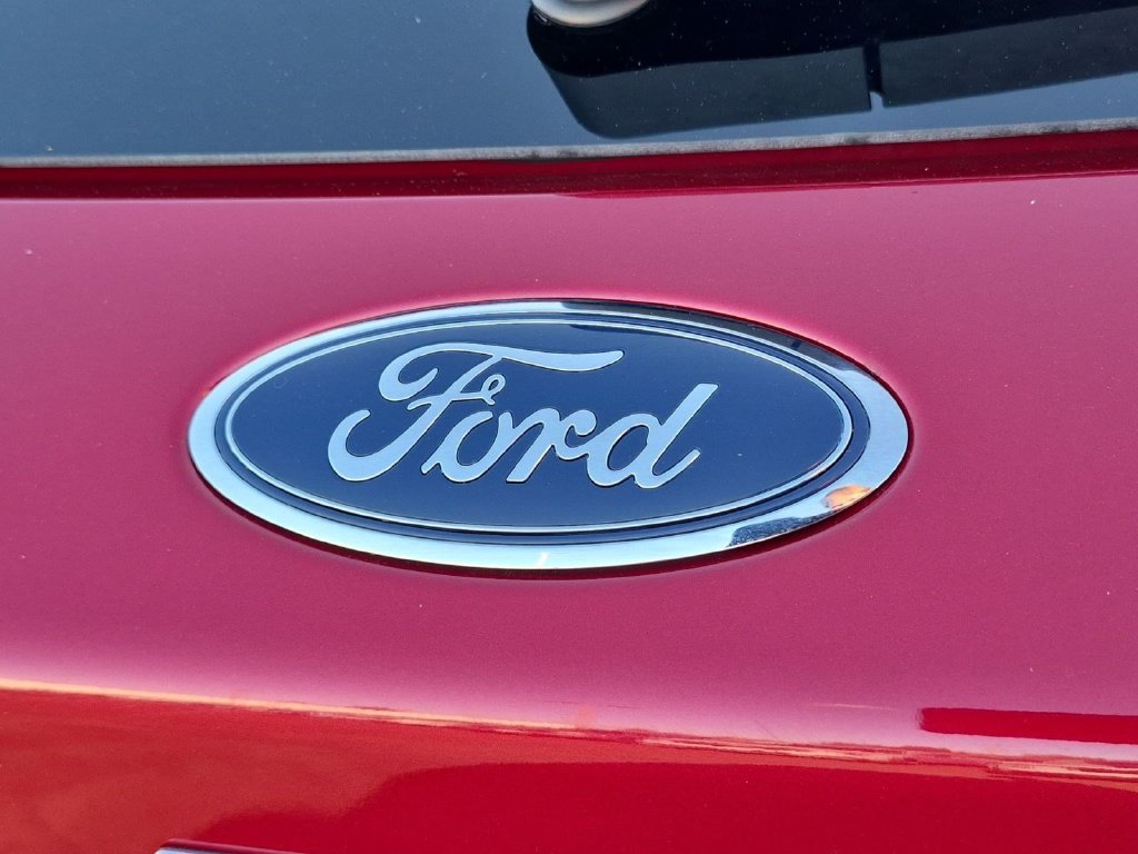 Certified 2020 Ford Escape Titanium AWD/4WD image 25