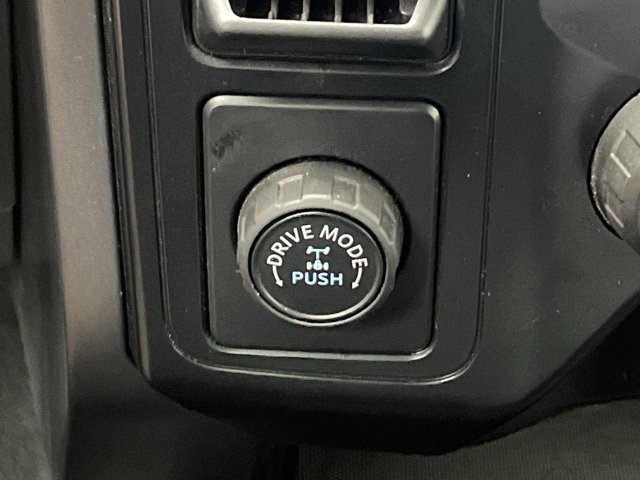 Certified 2025 Ford F150 XLT RWD image 16