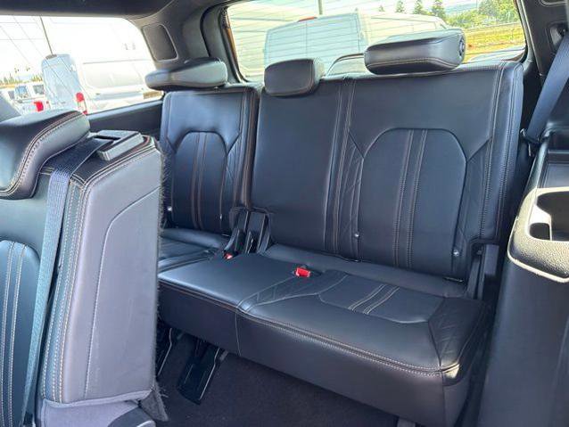 Certified 2024 Ford Expedition Platinum AWD/4WD image 14