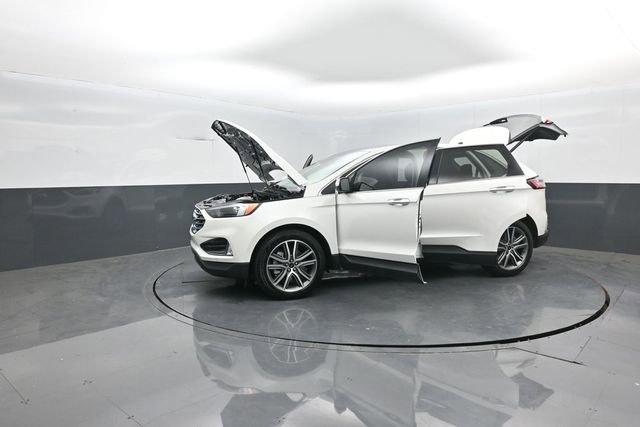 Certified 2024 Ford Edge Titanium AWD/4WD image 35