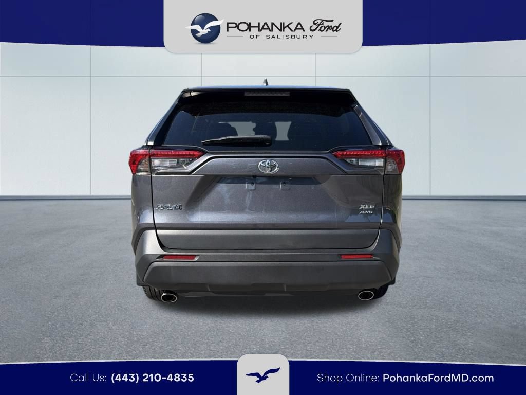 Used 2022 Toyota RAV4 XLE Premium AWD/4WD image 6