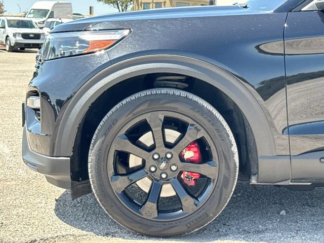 Certified 2023 Ford Explorer ST w/ Equipment Group 401A AWD/4WD image 10