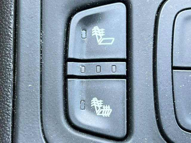 Used 2021 GMC Terrain SLE w/ Driver Convenience Package image 9