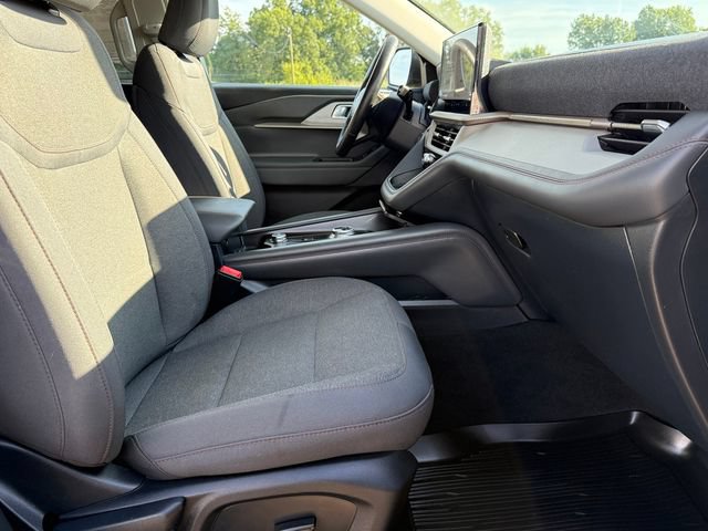 Certified 2025 Ford Explorer Active AWD/4WD image 25