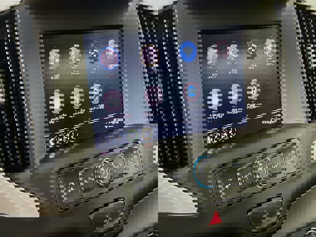 Used 2021 GMC Terrain SLE w/ Driver Convenience Package image 17