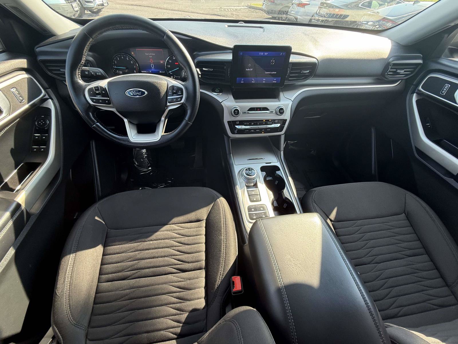 Certified 2021 Ford Explorer XLT RWD image 7