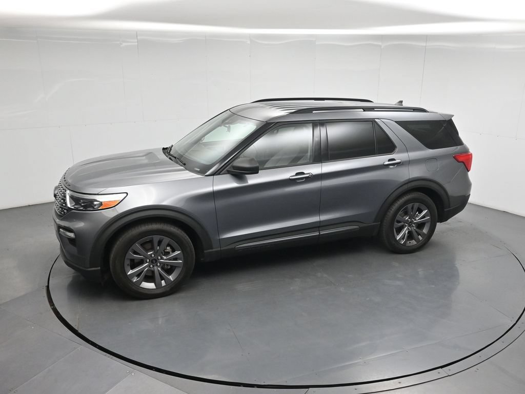 Certified 2021 Ford Explorer XLT w/ Equipment Group 202A RWD image 43