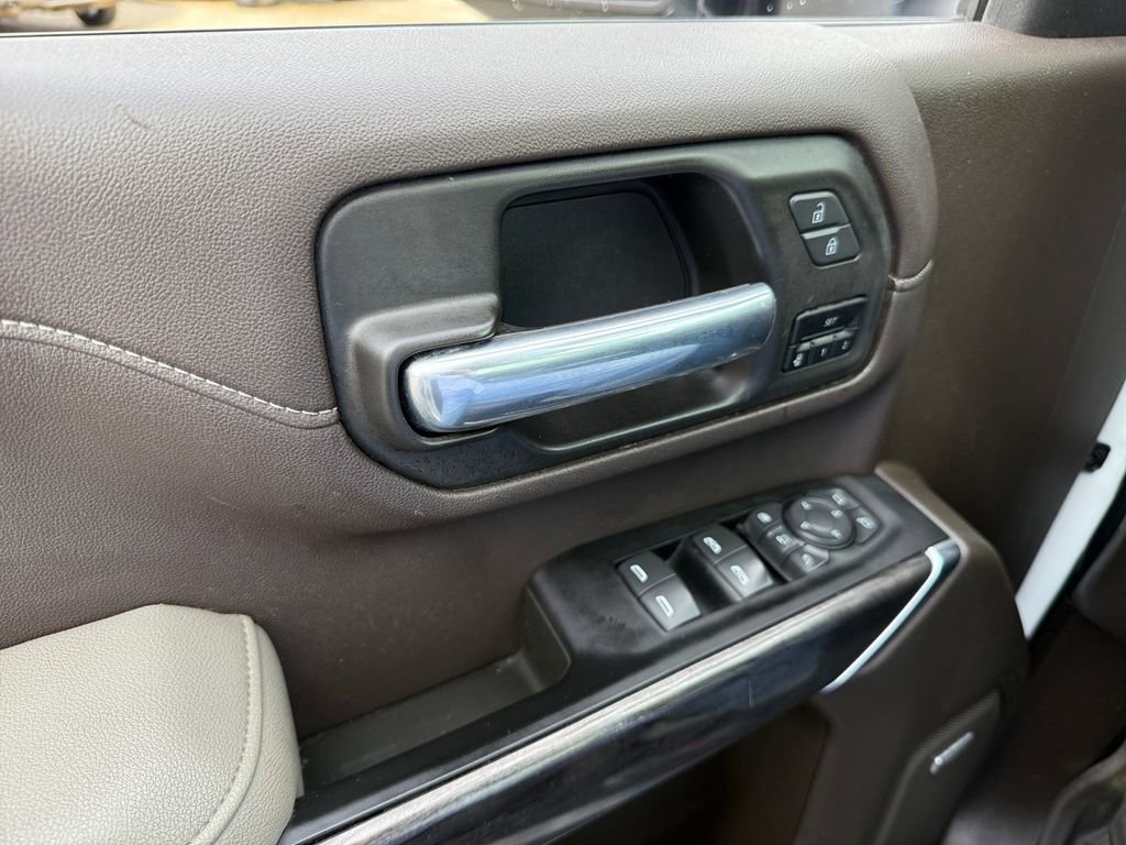 Used 2023 Chevrolet Silverado 2500 LTZ w/ LTZ Premium Package image 21
