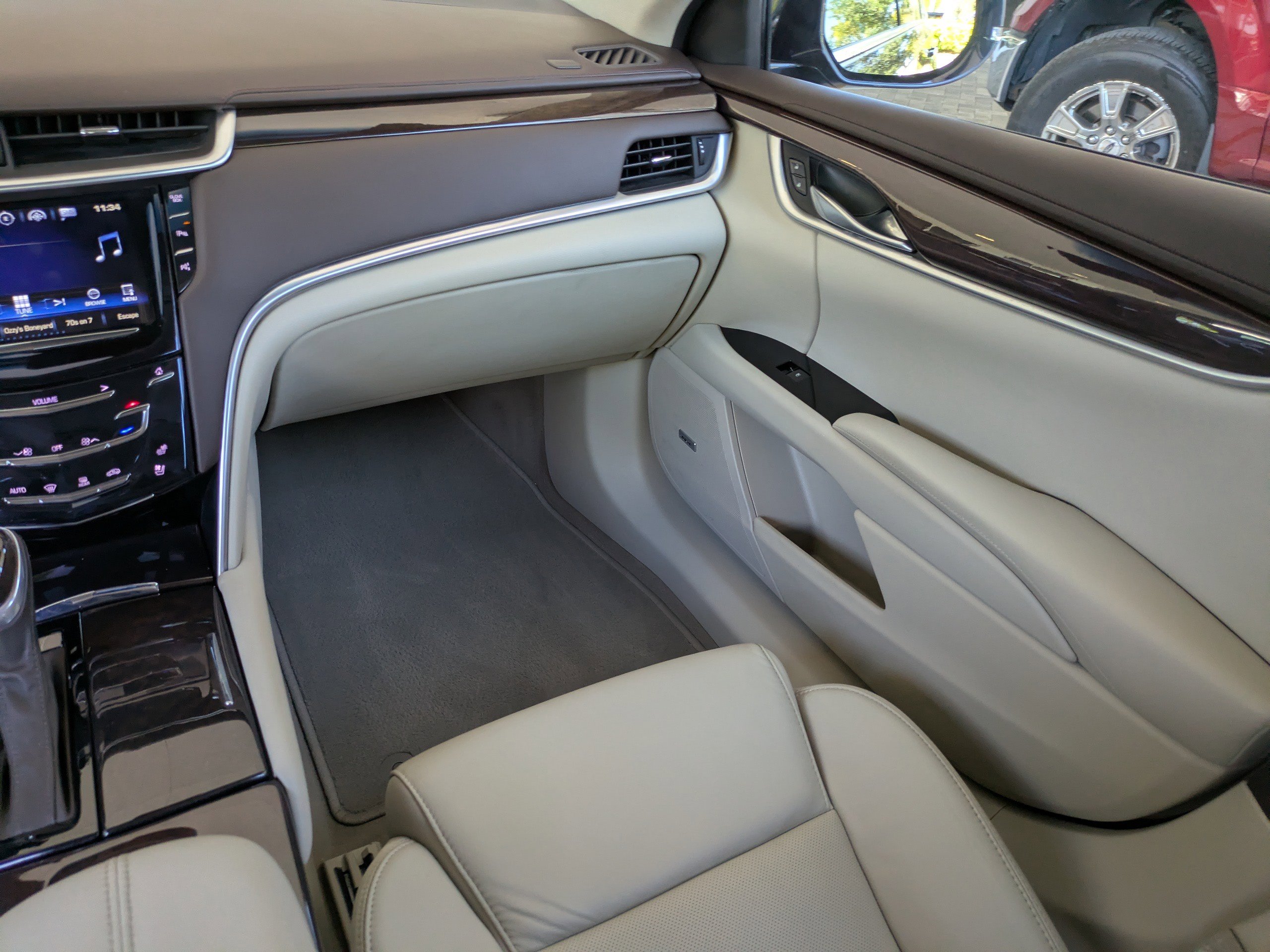 Used 2017 Cadillac XTS Luxury w/ Driver Awareness Package FWD image 15