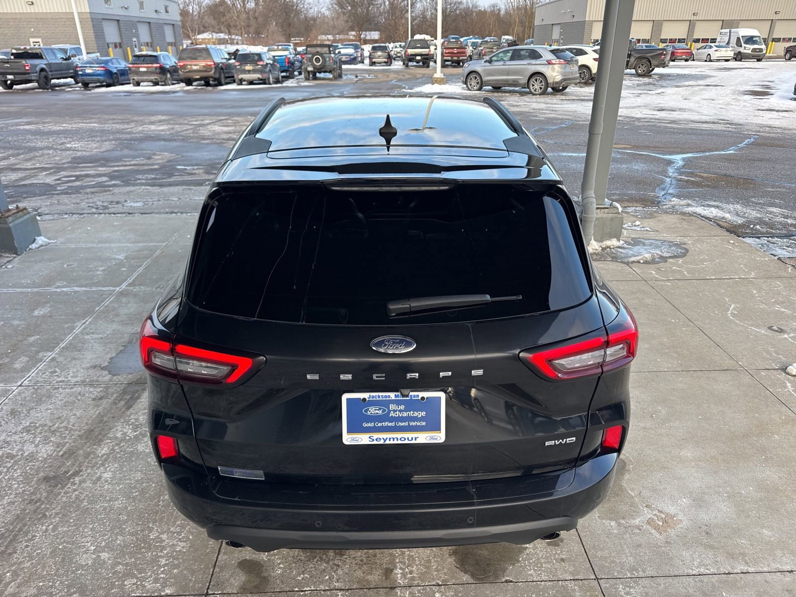 Certified 2024 Ford Escape ST-Line Select w/ Tech Pack #2 image 4