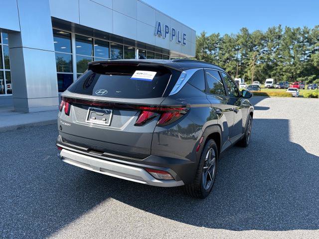 Used 2025 Hyundai Tucson SEL FWD image 2