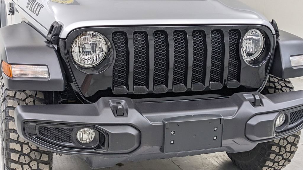 Used 2023 Jeep Wrangler Willys AWD/4WD image 36