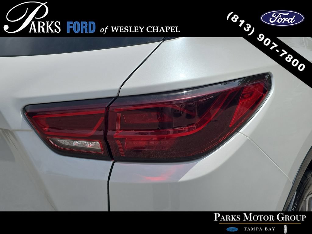 Used 2024 Chevrolet Blazer Premier w/ Enhanced Convenience Package FWD image 7