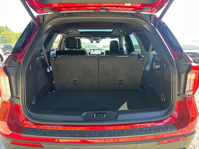 Certified 2025 Ford Explorer ST-Line w/ Premium Package AWD/4WD image 14