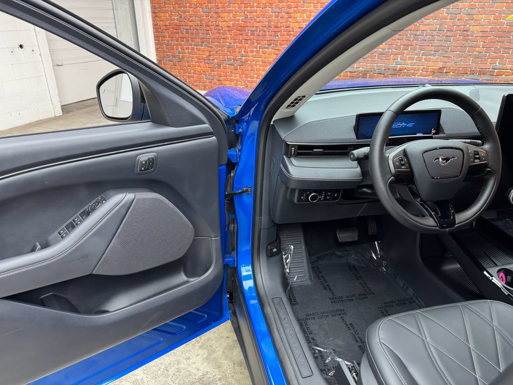 Certified 2025 Ford Mustang Mach-E Select w/ Comfort Package Lite RWD image 8