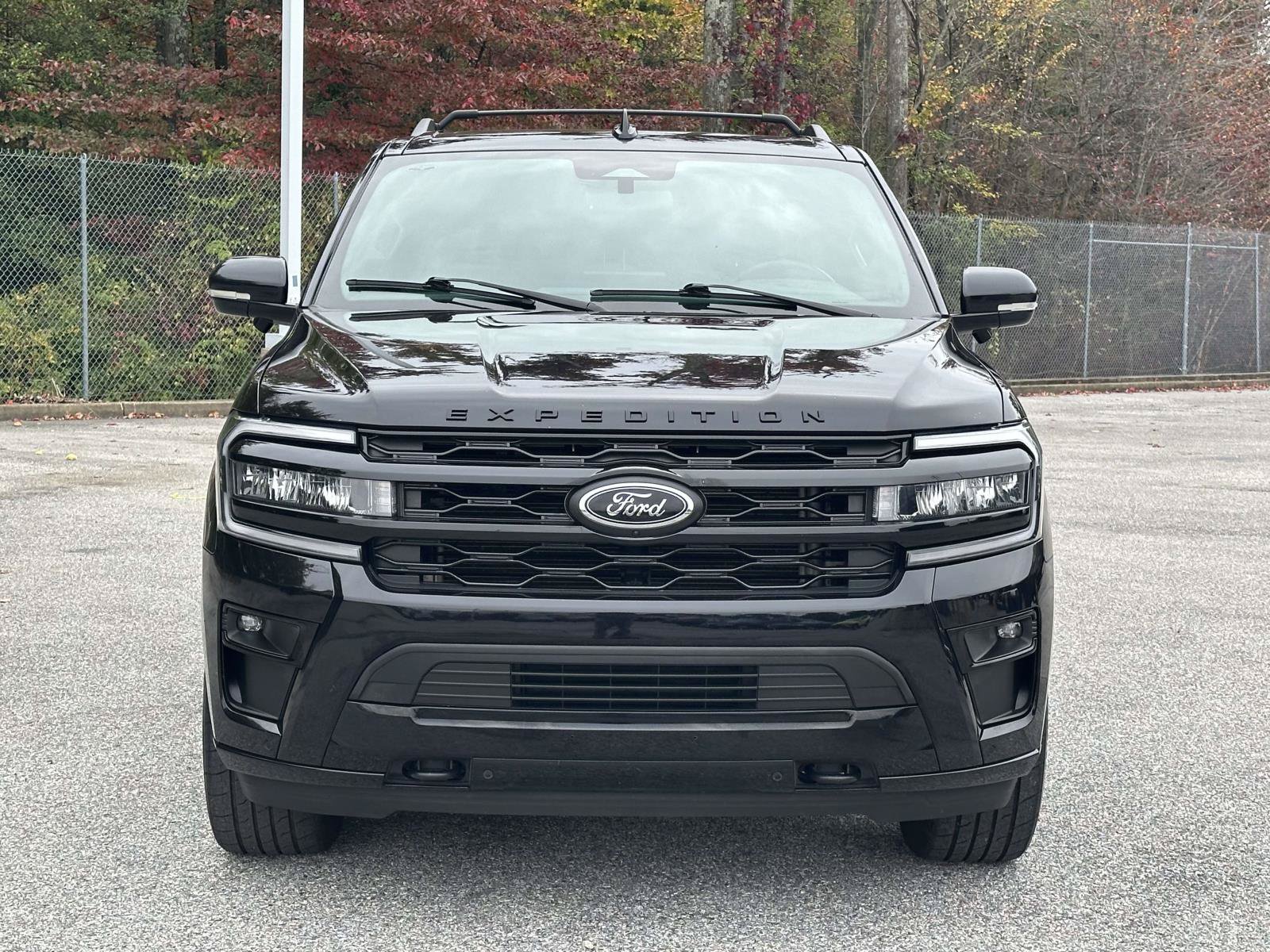 Certified 2023 Ford Expedition Max Limited AWD/4WD image 2