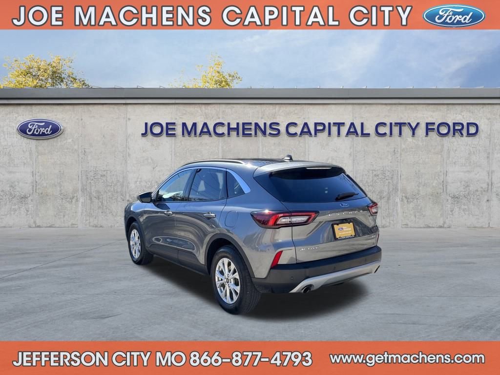 Certified 2023 Ford Escape Active w/ Tech Pack #2 image 3