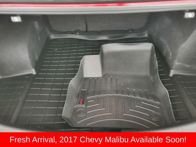 Used 2017 Chevrolet Malibu LT image 16