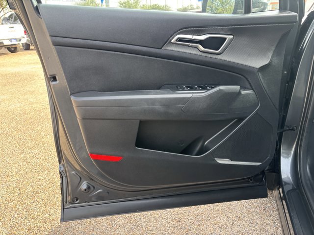 Certified 2024 Ford Escape ST-Line w/ Tech Pack #1 image 9