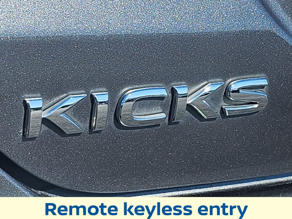 Used 2022 Nissan Kicks S FWD image 23