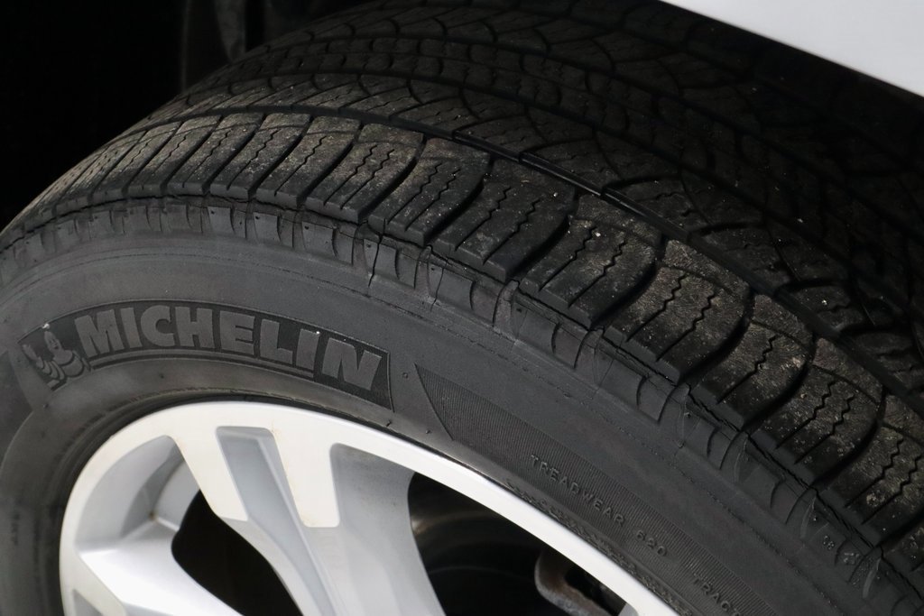 Used 2017 GMC Terrain SLE image 19