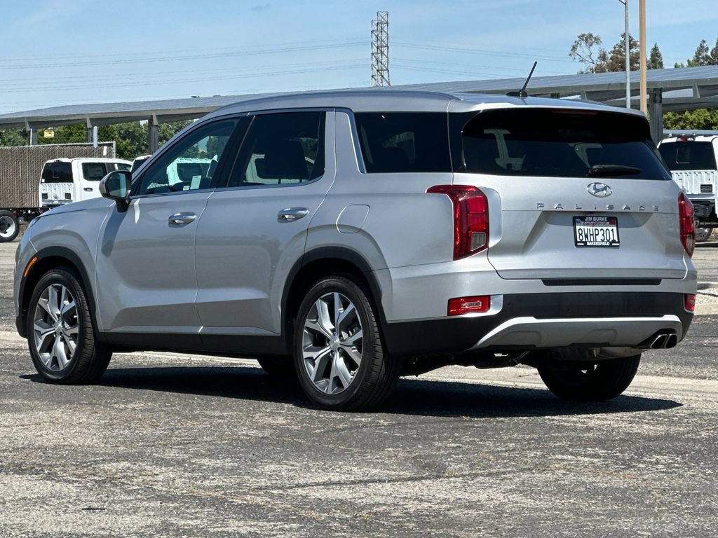 Used 2021 Hyundai Palisade SEL w/ Convenience Package FWD image 3