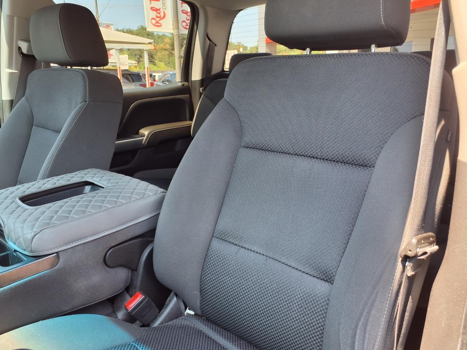 Used 2018 Chevrolet Silverado 1500 LT w/ Texas Edition RWD image 15