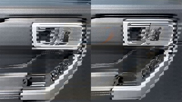 Certified 2022 Ford Explorer Limited w/ Equipment Group 301A image 5