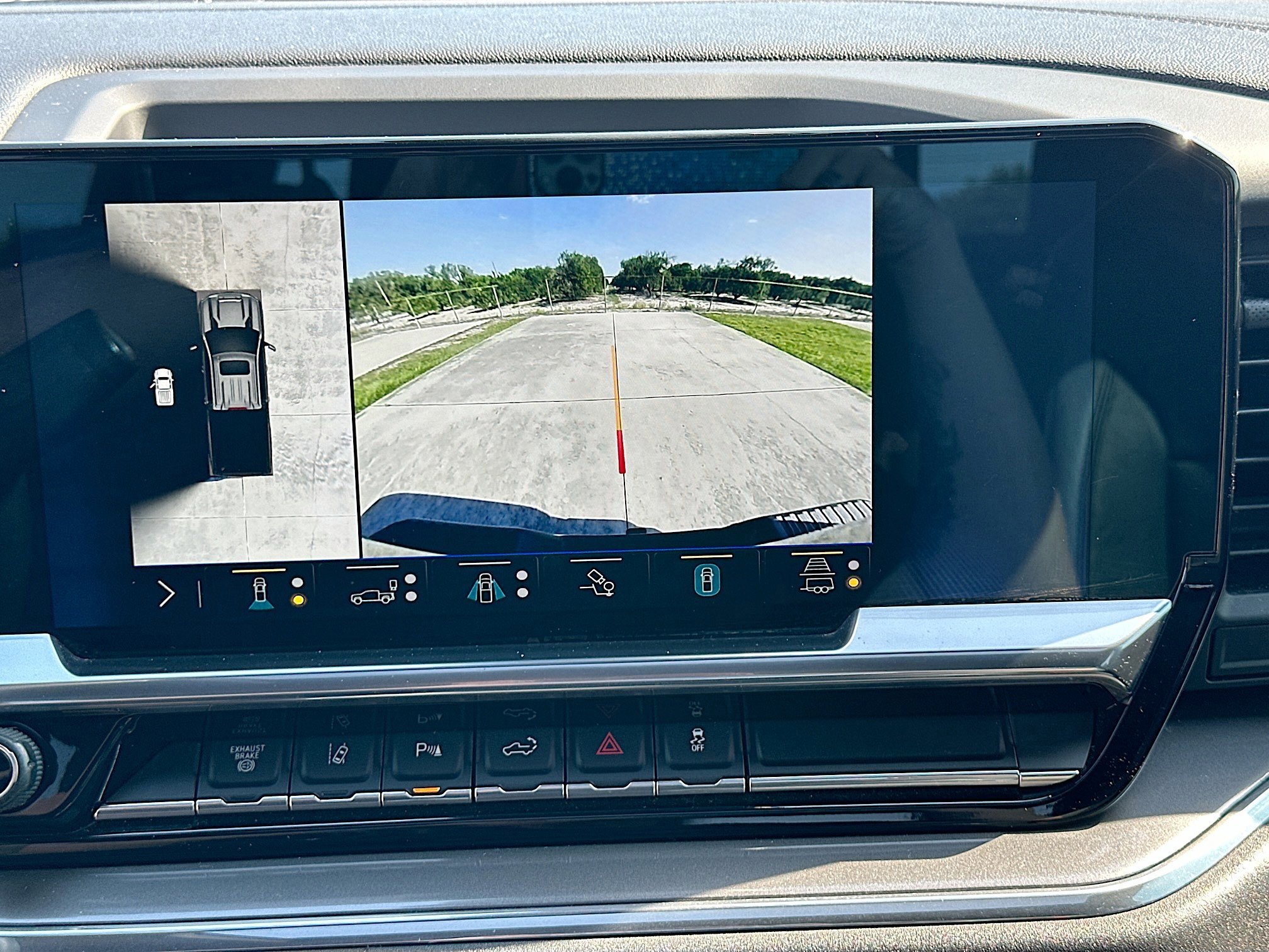 Used 2024 Chevrolet Silverado 2500 High Country w/ High Country Premium Package image 14