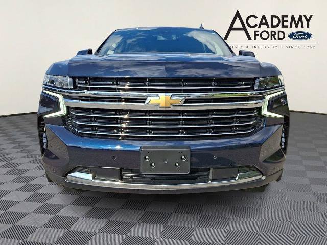 Used 2022 Chevrolet Suburban LT AWD/4WD image 2
