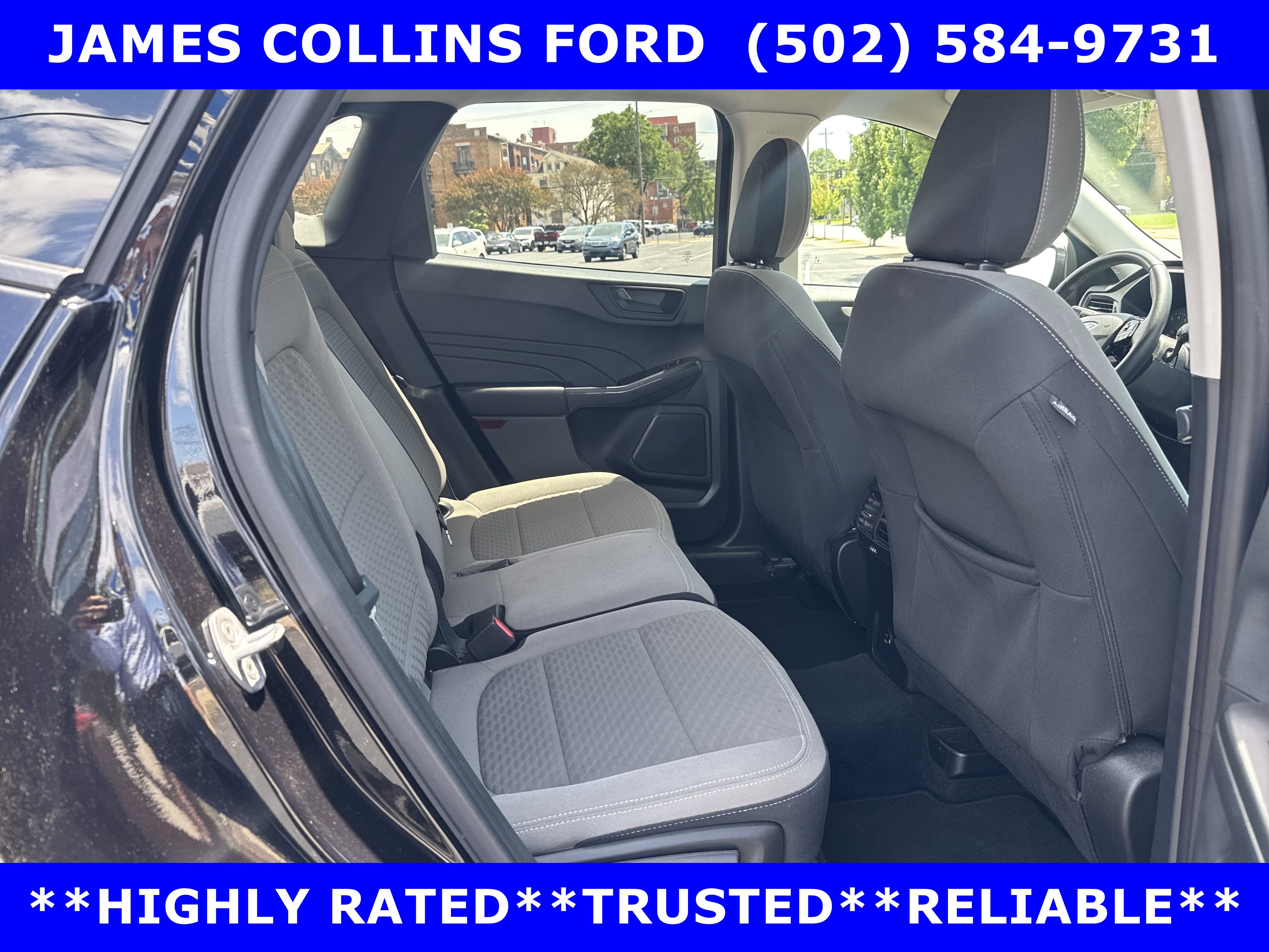Certified 2022 Ford Escape SE w/ Cold Weather Package AWD/4WD image 16