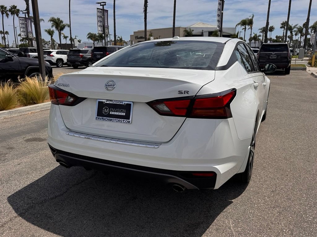 Used 2019 Nissan Altima 2.5 SR w/ SR Premium Package FWD image 12