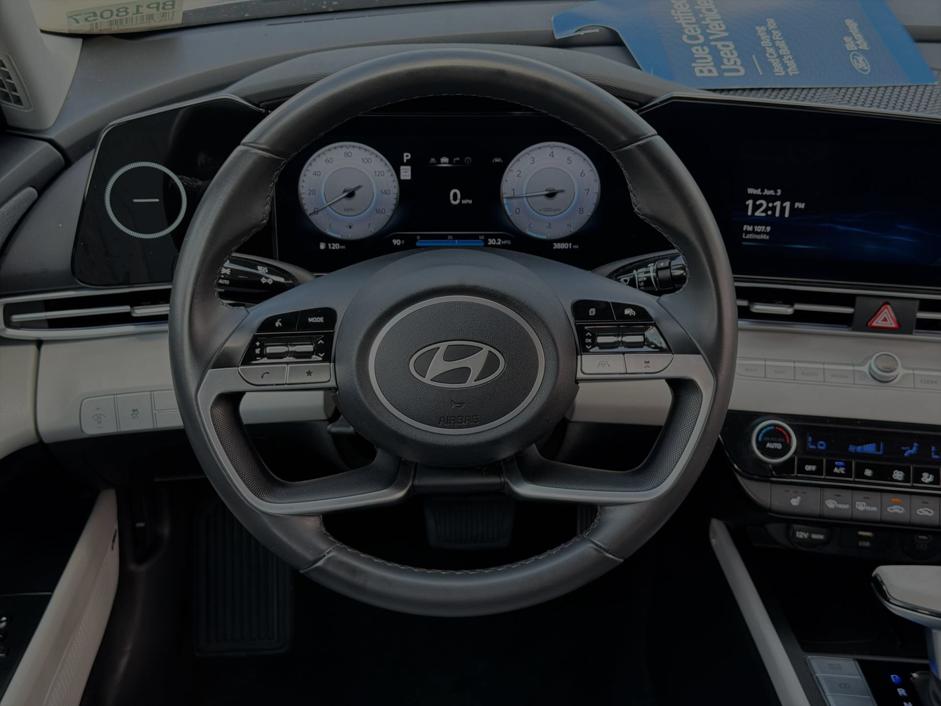 Used 2025 Hyundai Elantra Limited FWD image 14
