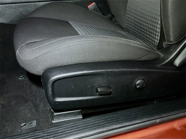 Used 2022 Dodge Challenger GT image 17