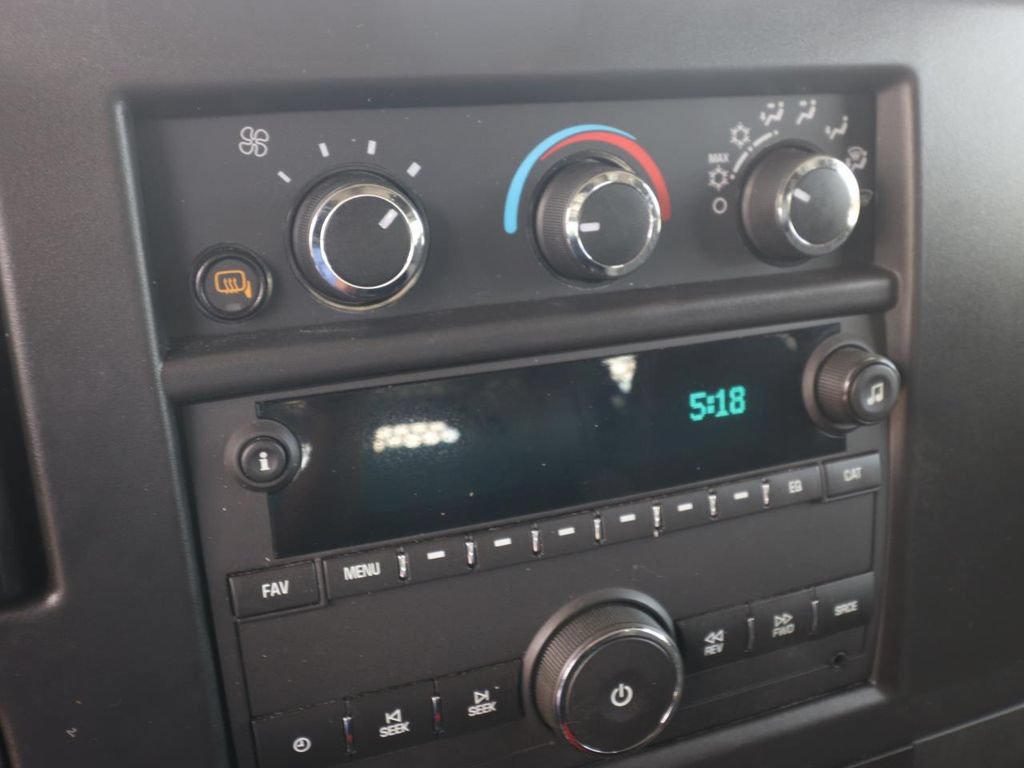 Used 2025 Chevrolet Express 2500 w/ Driver Convenience Package RWD image 21