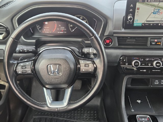 Used 2023 Honda Pilot Touring image 25