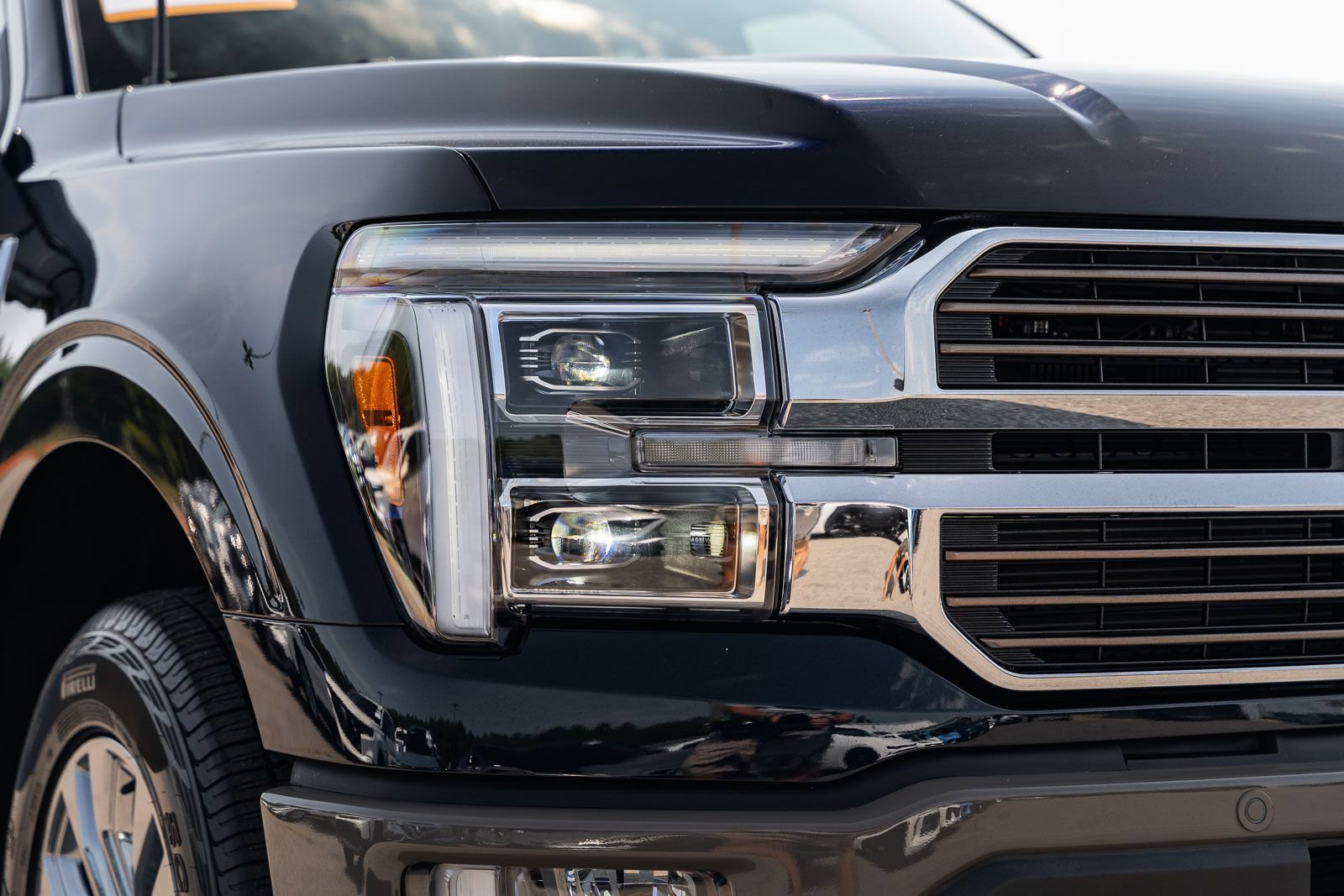 Certified 2025 Ford F150 King Ranch w/ FX4 Off-Road Package AWD/4WD image 10